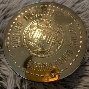 Forever Flawless Luxurious Body Butter